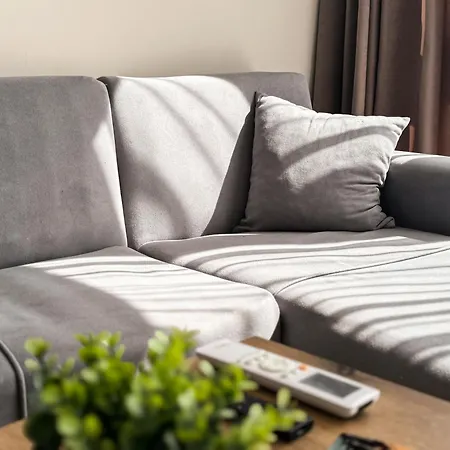דירה Modern 1br With Free Street Parking And Free Gym Pass 5-min Drive From Centre *