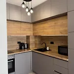 Modern 1br With Free Street Parking And Free Gym Pass 5-min Drive From Centre Apartment Plowdiw