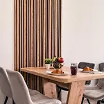 Apartment Modern 1br With Free Street Parking And Free Gym Pass 5-min Drive From Centre *