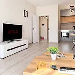 Modern 1br With Free Street Parking And Free Gym Pass 5-min Drive From Centre * Plowdiw