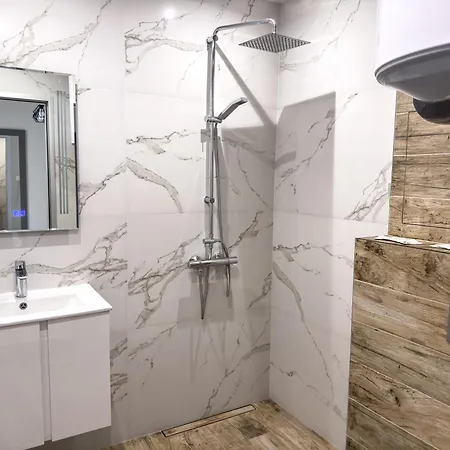 Modern 1br With Free Parking And Free Gym Pass *