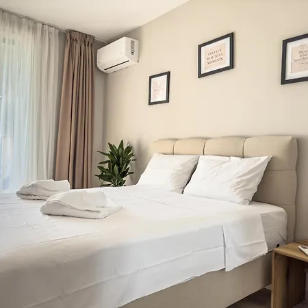 شقة Modern 1br With Free Street Parking And Free Gym Pass 5-min Drive From Centre بلوفديف